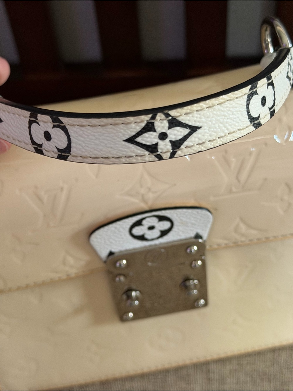Louis Vuitton Spring Street Vernis 2 Way Bag - Picture 14 of 15